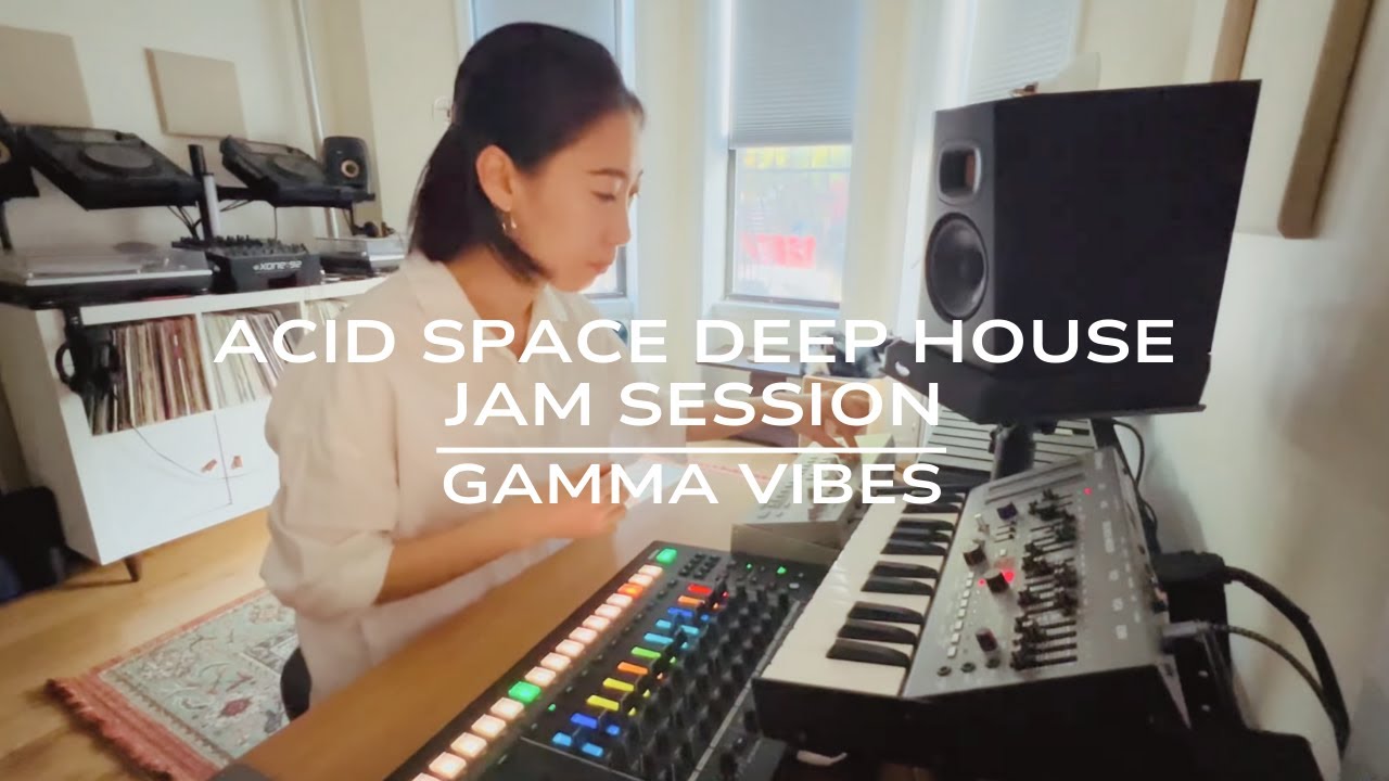 Gamma Vibes - Acid Space Deep House Jam Session