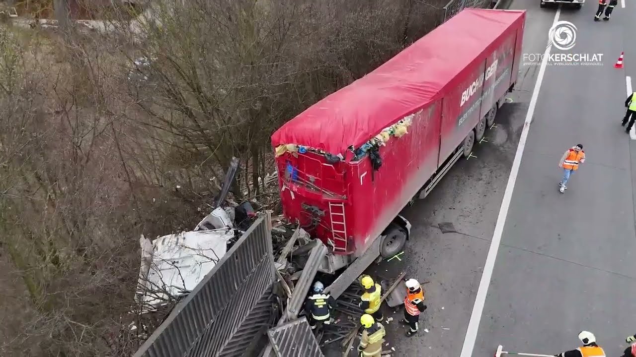 Schwerer Lkw Unfall auf der A1 bei Linz 1