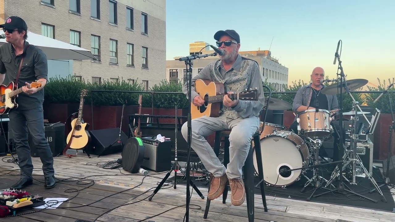Dreadful Selfish Crime - Robert Earl Keen, Bobby Hotel Rooftop Lounge, 9-19-24