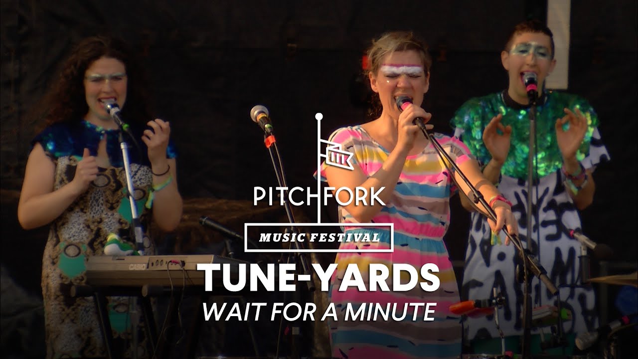 tUnE-yArDs perform 