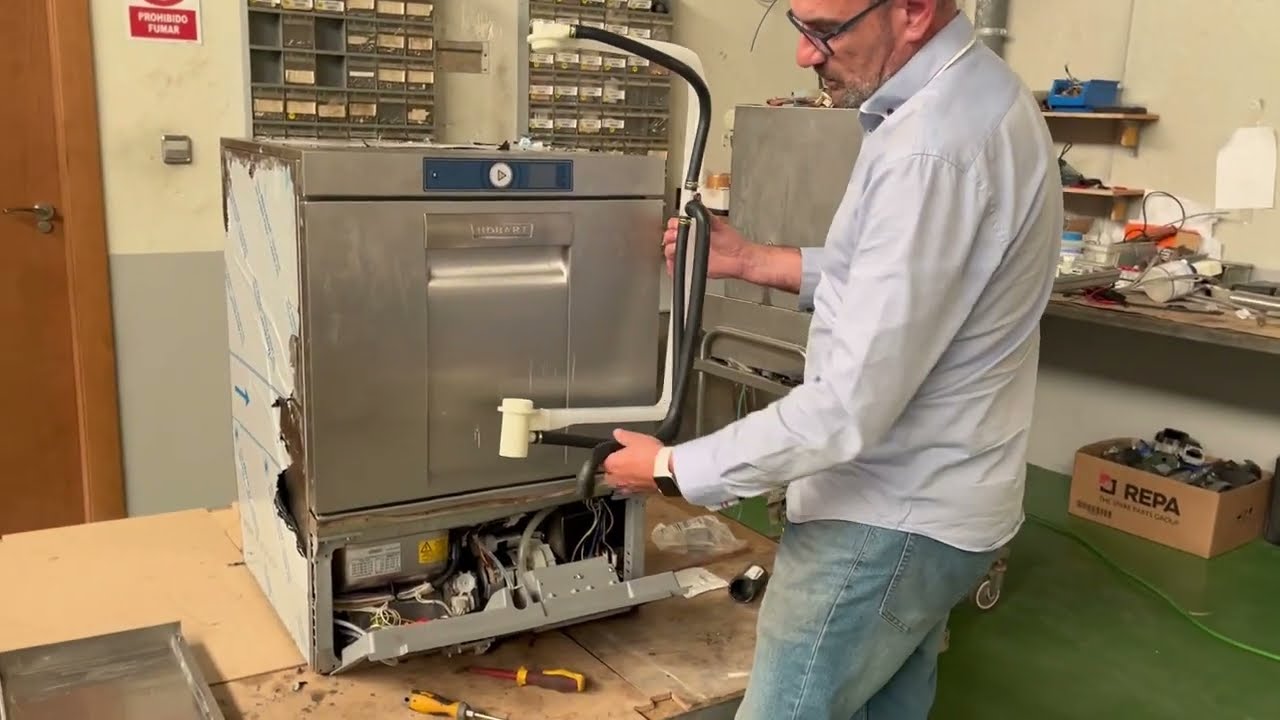 Reparando lavavajillas Hobart , sustituir distribuidor de lavado