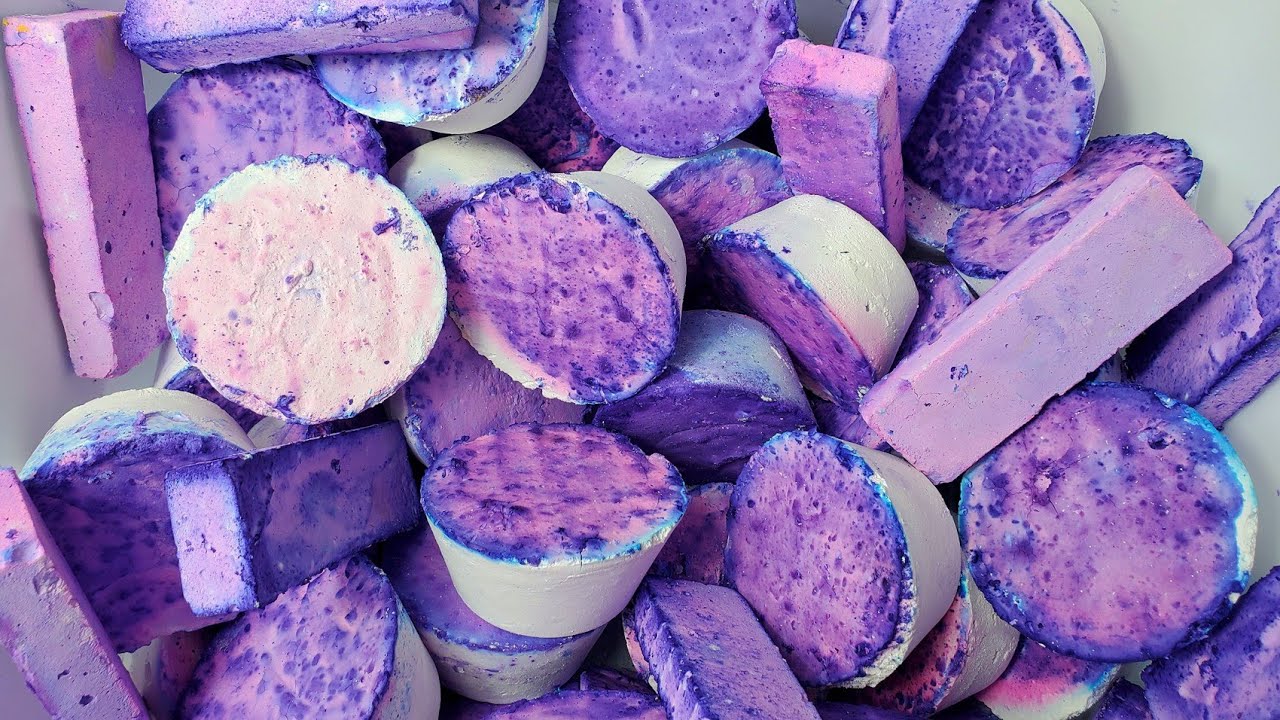 PURPLE AND WHITE GIANT CUPCAKES-GYM CHALK CRUMBLE-ASMR