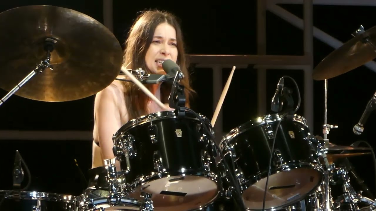 18/18 HAIM - The Steps @ The Mann Center, Philadelphia, PA 5/28/22