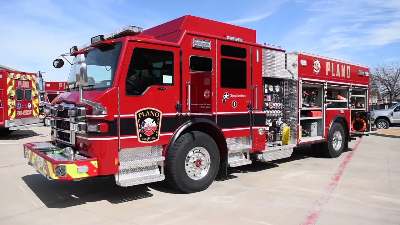 Truck Walk-Around: Plano's Engine 4 a Pierce Velocity Pumper