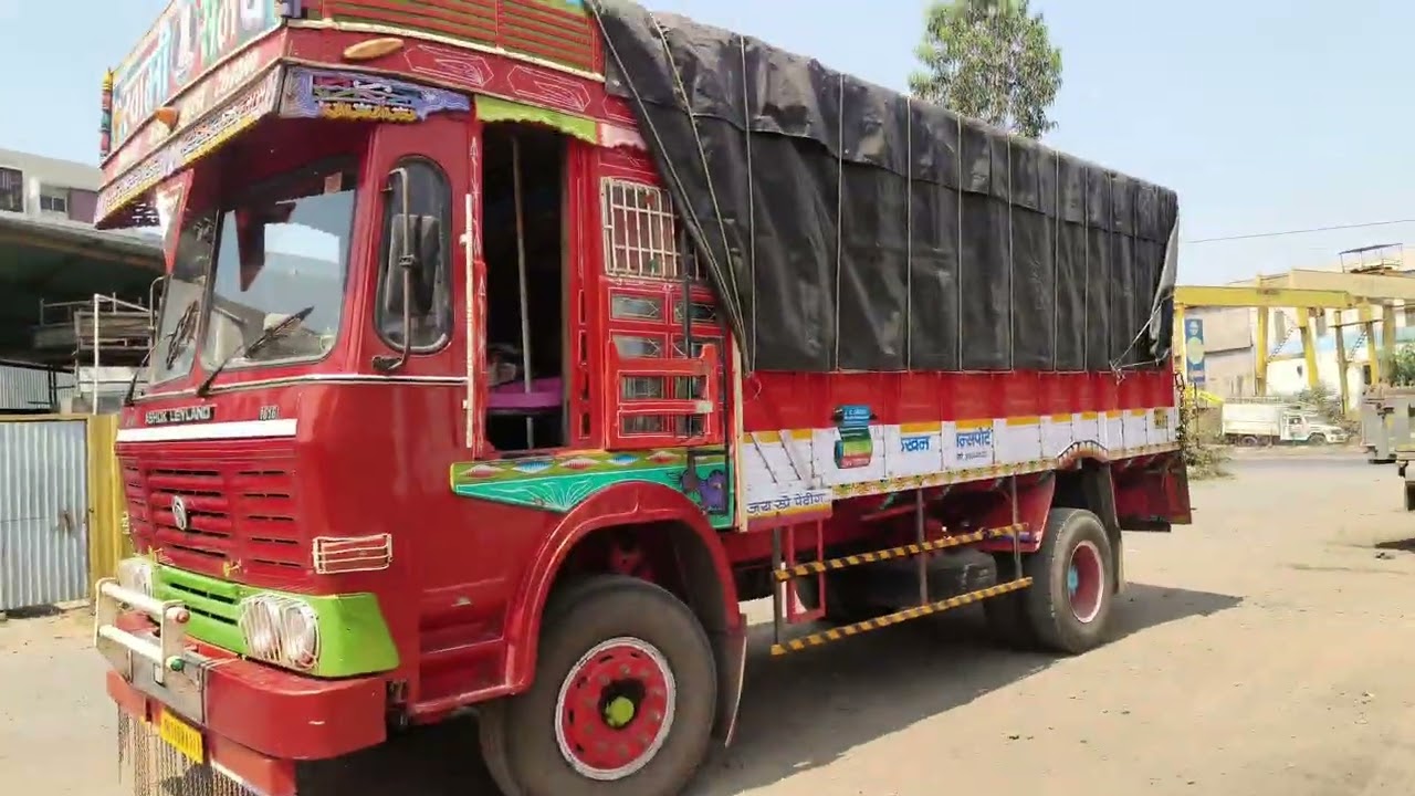 इंदौर टू सतारा#गाड़ी में हुई बढ़िया पार्टी चिकन डिनर# Dilip Chauhan block 😯