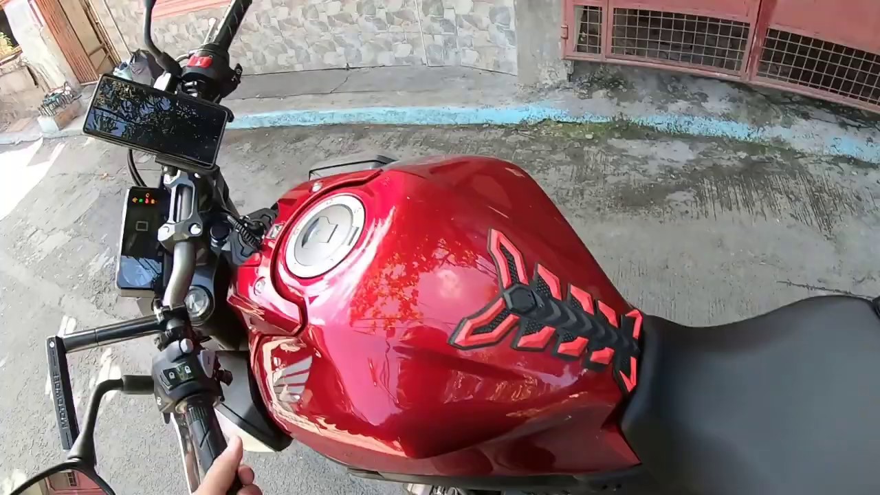 HONDA CB650R - Daily Commute!