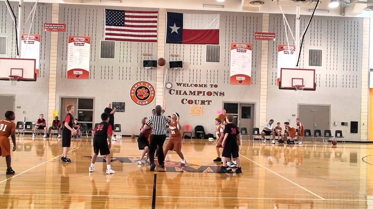 BOYS YOUTH BASKETBALL TIP OFF PLAY.mp4