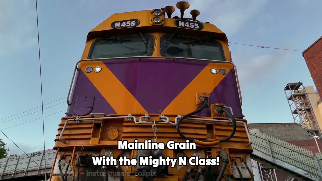 N class's haulin' Victorian Grain.
