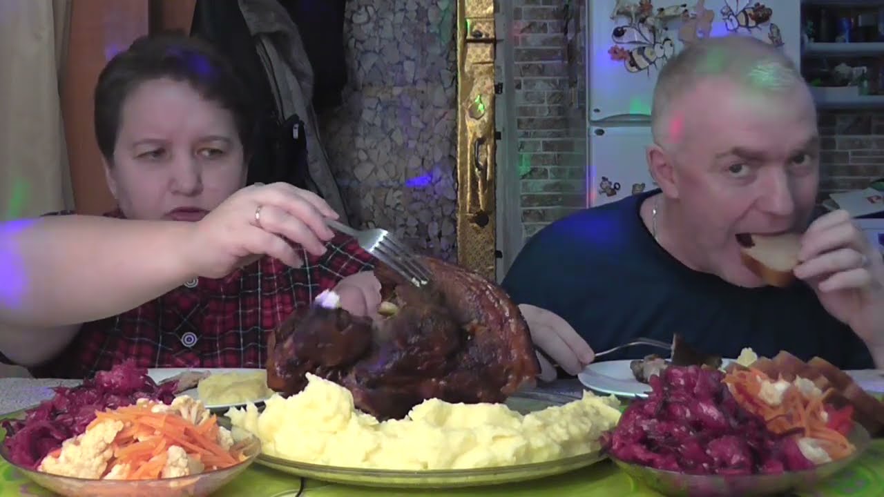 MUKBANG RUSSIA|КОЛЕНО ВЕПРЯ | PORK KNUCKLE| КАРТОФЕЛЬНОЕ ПЮРЕ КОРЕЙСКАЯ КАПУСТА|чуть ASMR | 먹방|ПЕПСИ