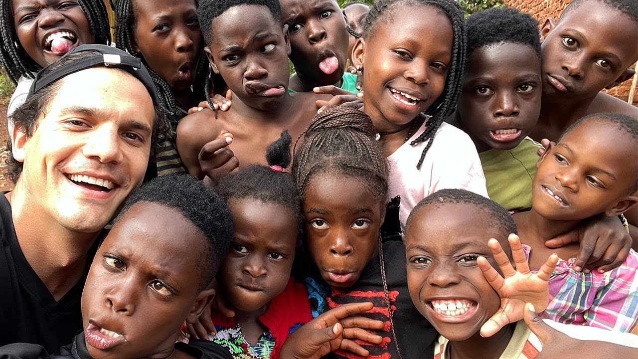 La vida de los Niños en los Ghettos Africanos 🇺🇬