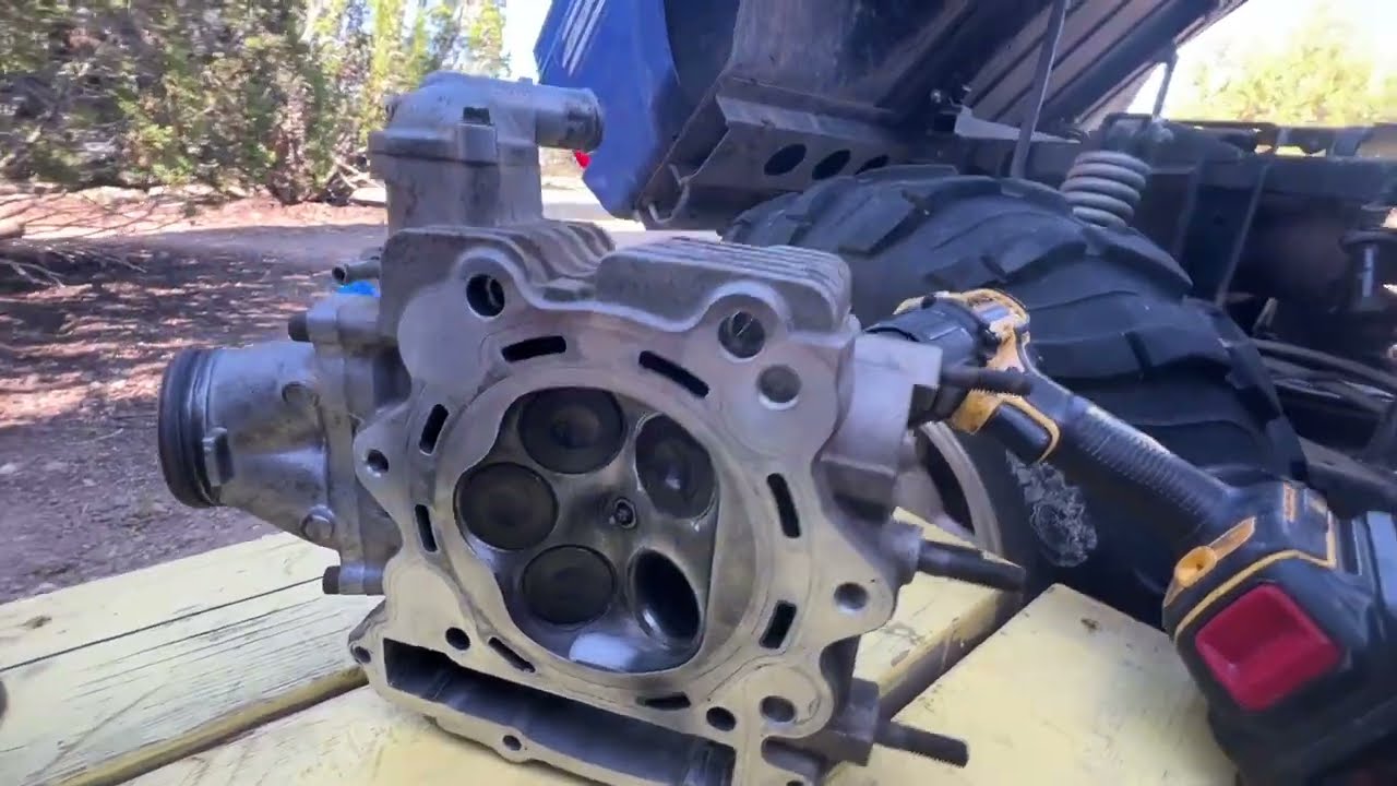 06 Yamaha Rhino 660 - Burning Oil - Top end tear down and fix