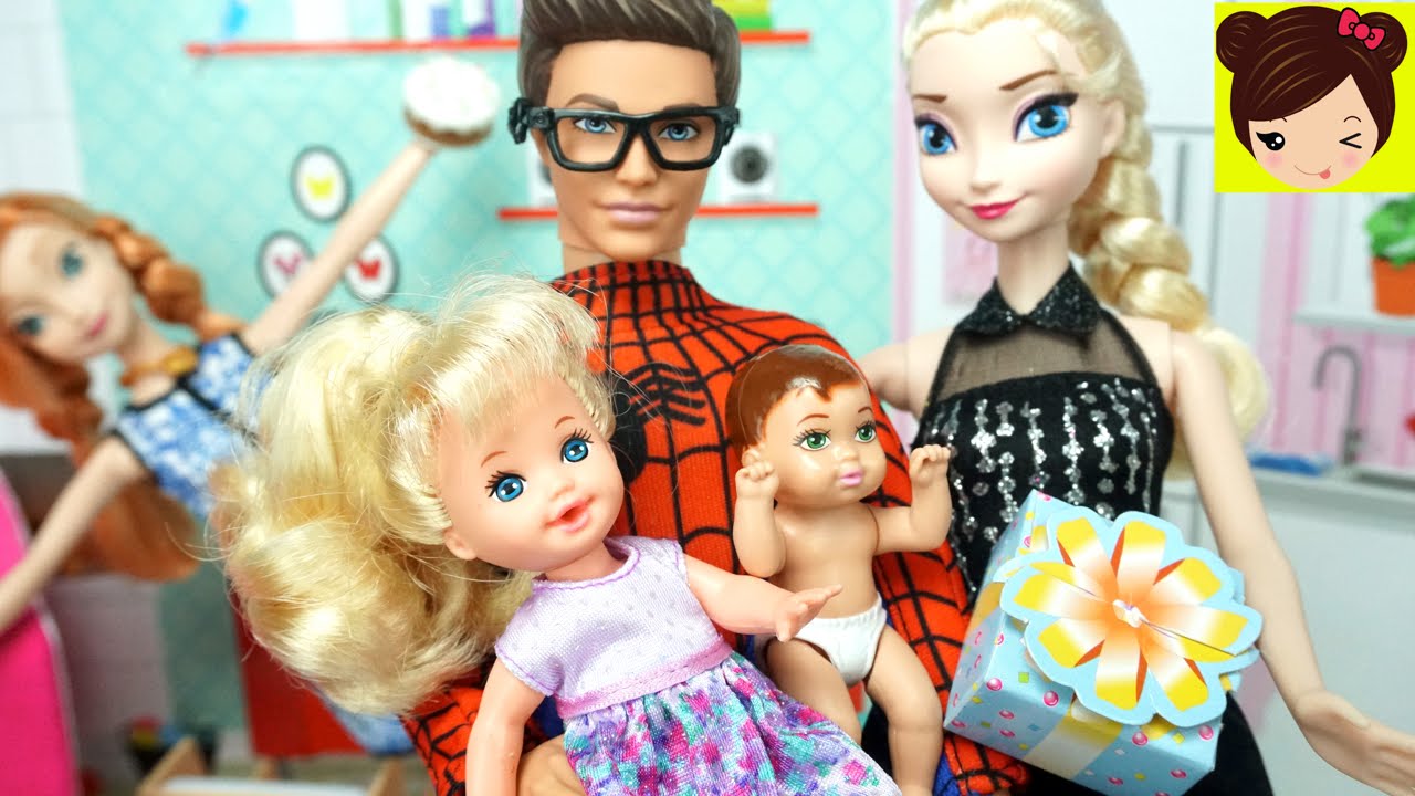 El Cumpleaños de Elsa - Historia con Las Bebes, Spiderman, Hans y Villanos de Disney