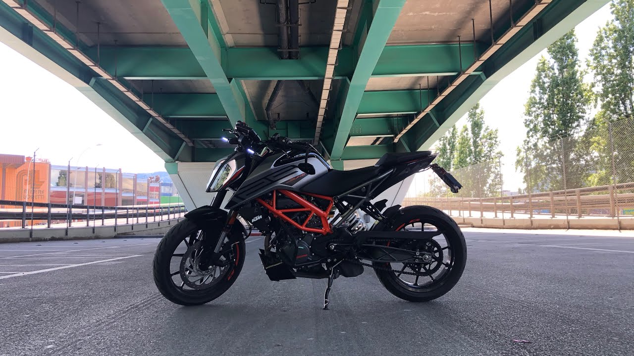 KTM Duke 125 2021 | New Exhaust and turn signal !