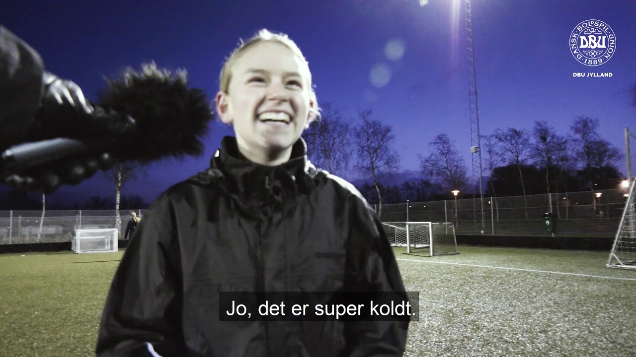I Hørning IF spiller de fodbold når andre sover