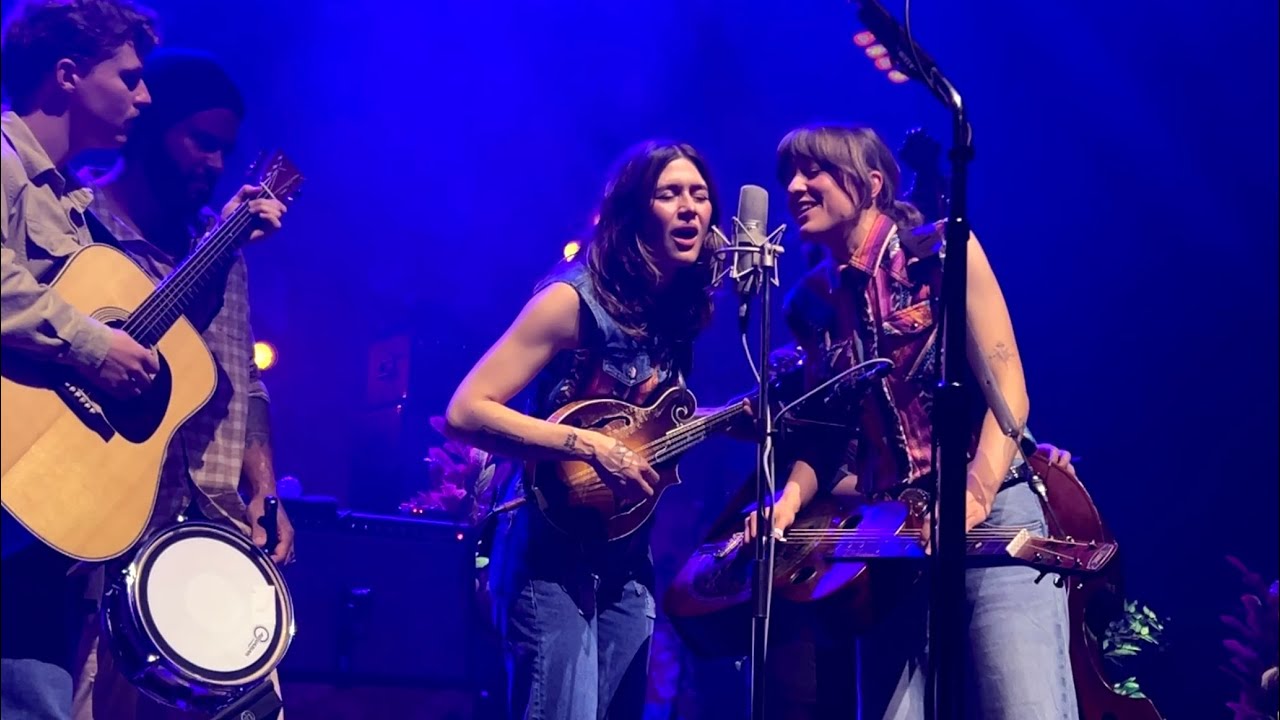 Larkin Poe - Mad As A Hatter (2025 Bloom Tour - O2 Institute, Birmingham - 22/10/2025)