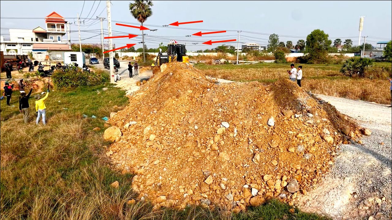Massive Landfilling flooded, Cleaning BY SHANTUl DH17C3Pro Unload Trailer & Operating Of Push stone