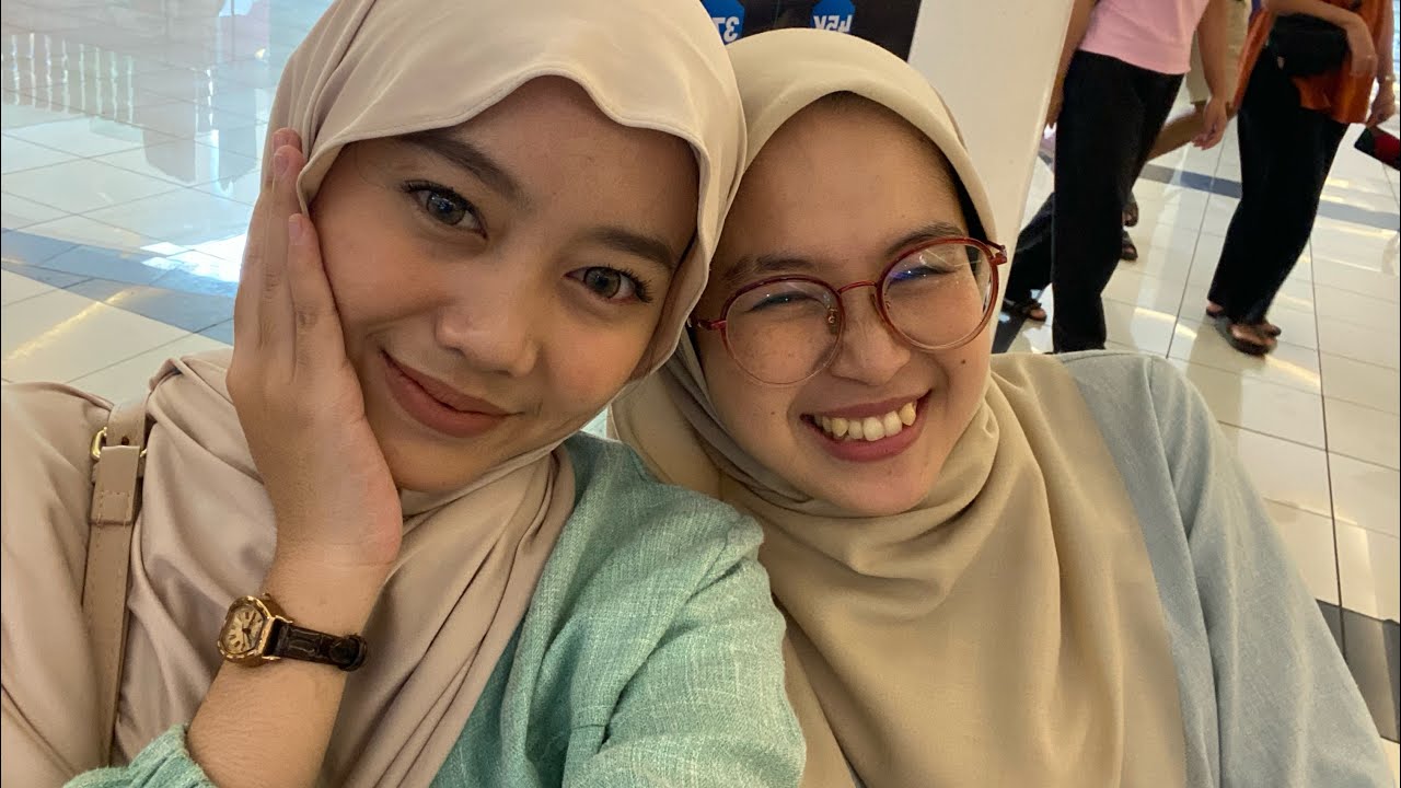 MAIN DI KIARA ARTHA PARK WITH IZA
