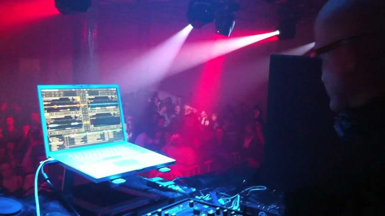 Carlos Manaca LIVE @ NYE 2011-2012 Alfandega Porto | Oporto, Portugal