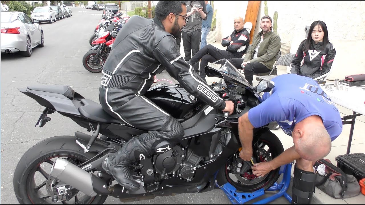 2 Clicks Out: Yamaha R1 Street Suspension Setups (TRAILER)