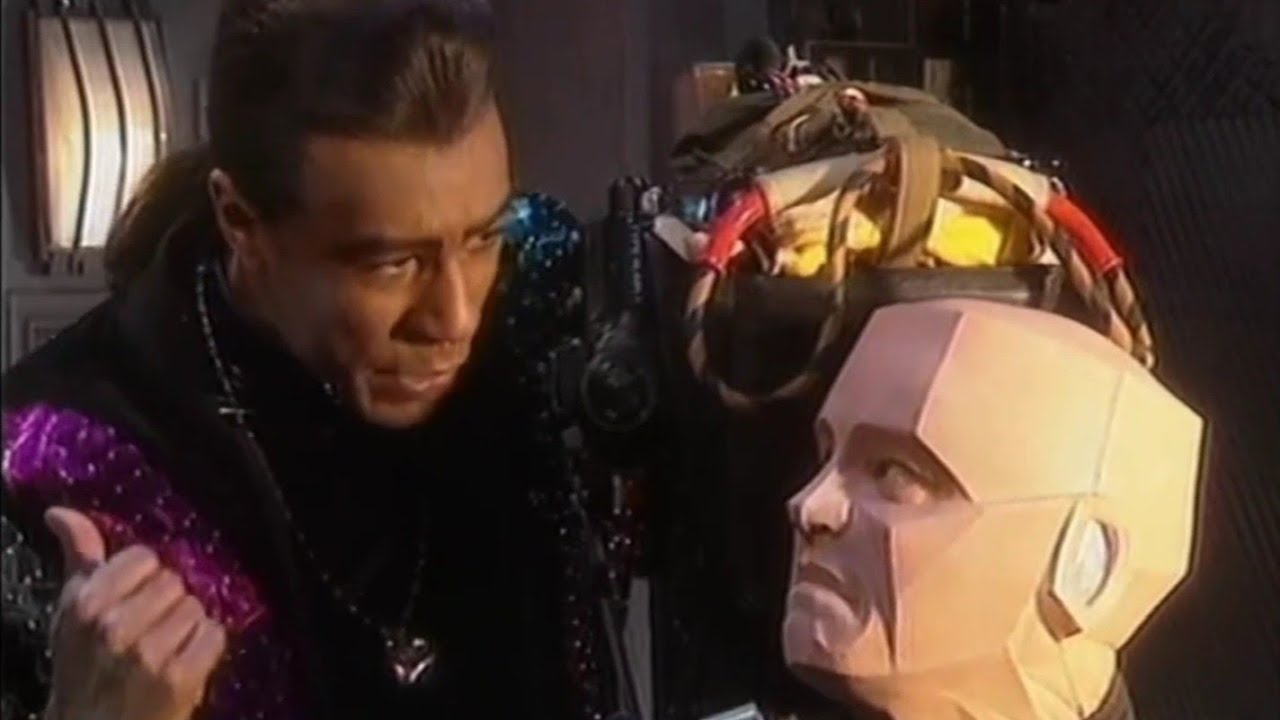 Red Dwarf | Cat: “Quick! Let's get out of here before they bring him back!”