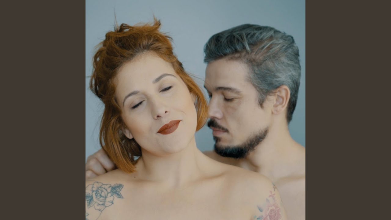 Me Abraça
