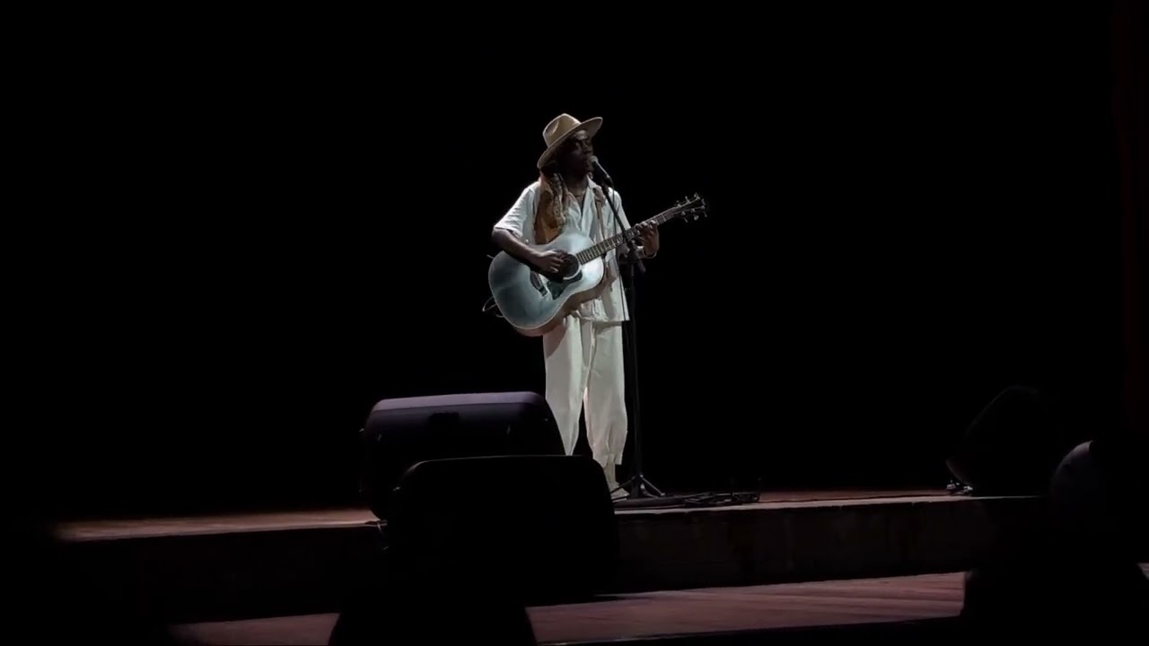Ouro marrom — Jota.pê em Fortaleza