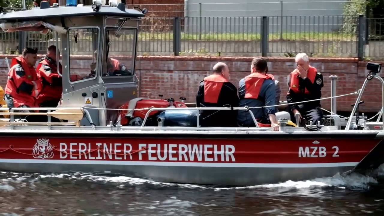 Feuerwehrboot in Berlin-K&ouml;penick/fire fighter boat in Berlin-K&ouml;penick