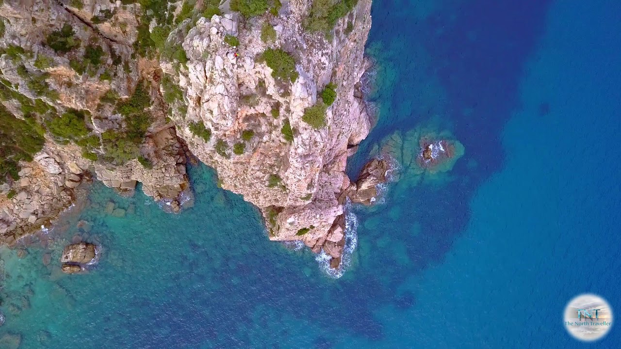 Climbing on Pedra Longa, Baunei Coast, with Marco Bigatti Mountain Guide