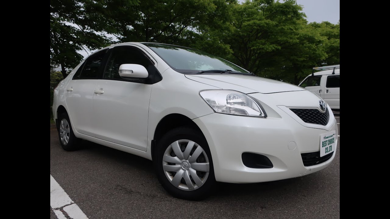 トヨタ　ベルタ　4WD X パッケージ　平成21年式  TOYOTA BELTA  2009 YEAR