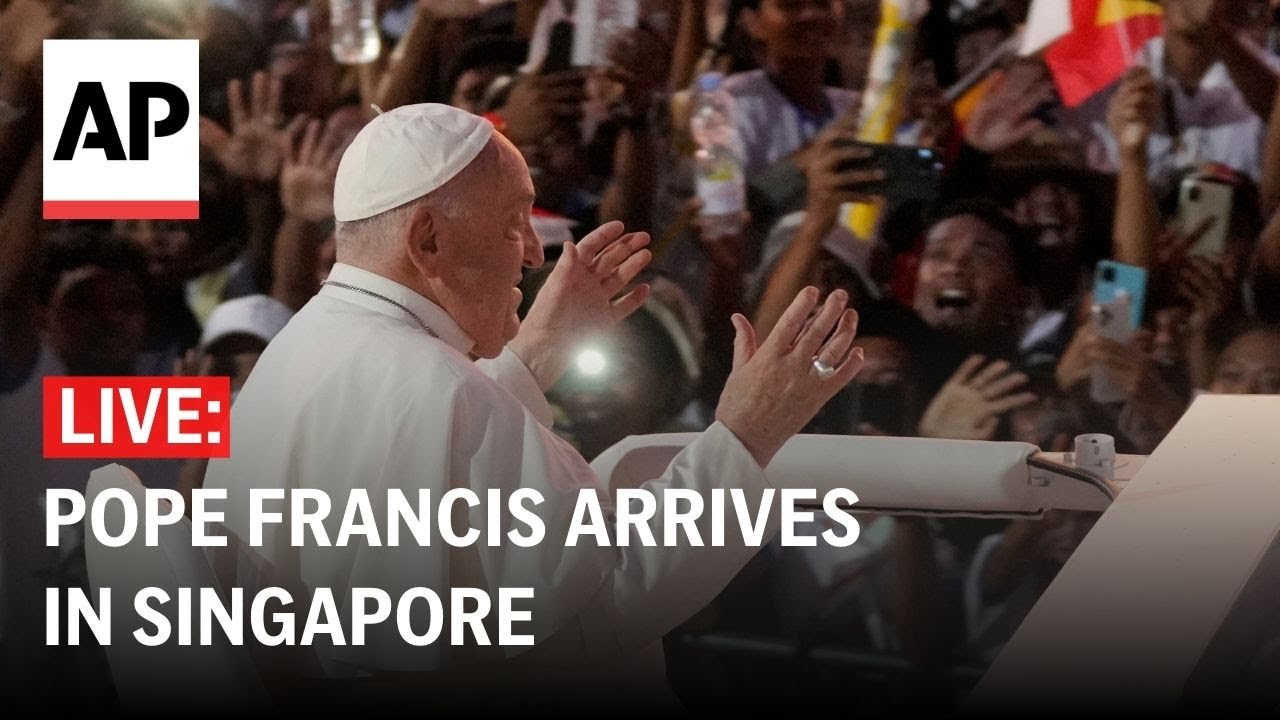 LIVE: Pope Francis arrives in Singapore