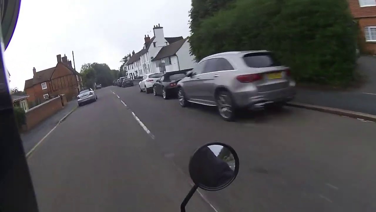 Rev Bomb - Lexmoto Riot 125cc Black Ride Test