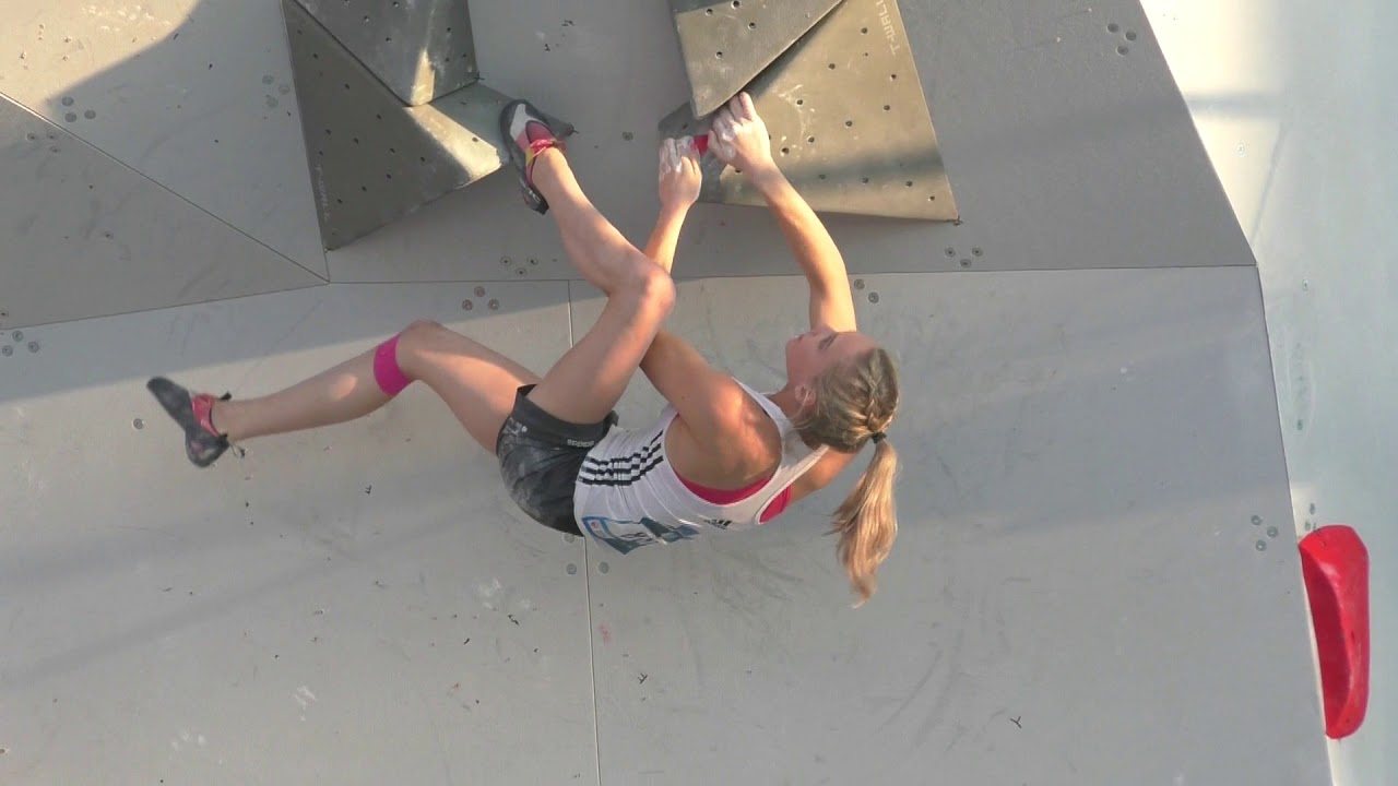 JANJA GARNBRET flashes all 4 Final Boulder Problems IFSC Climbing World Cup Munich 2018 - Bouldering