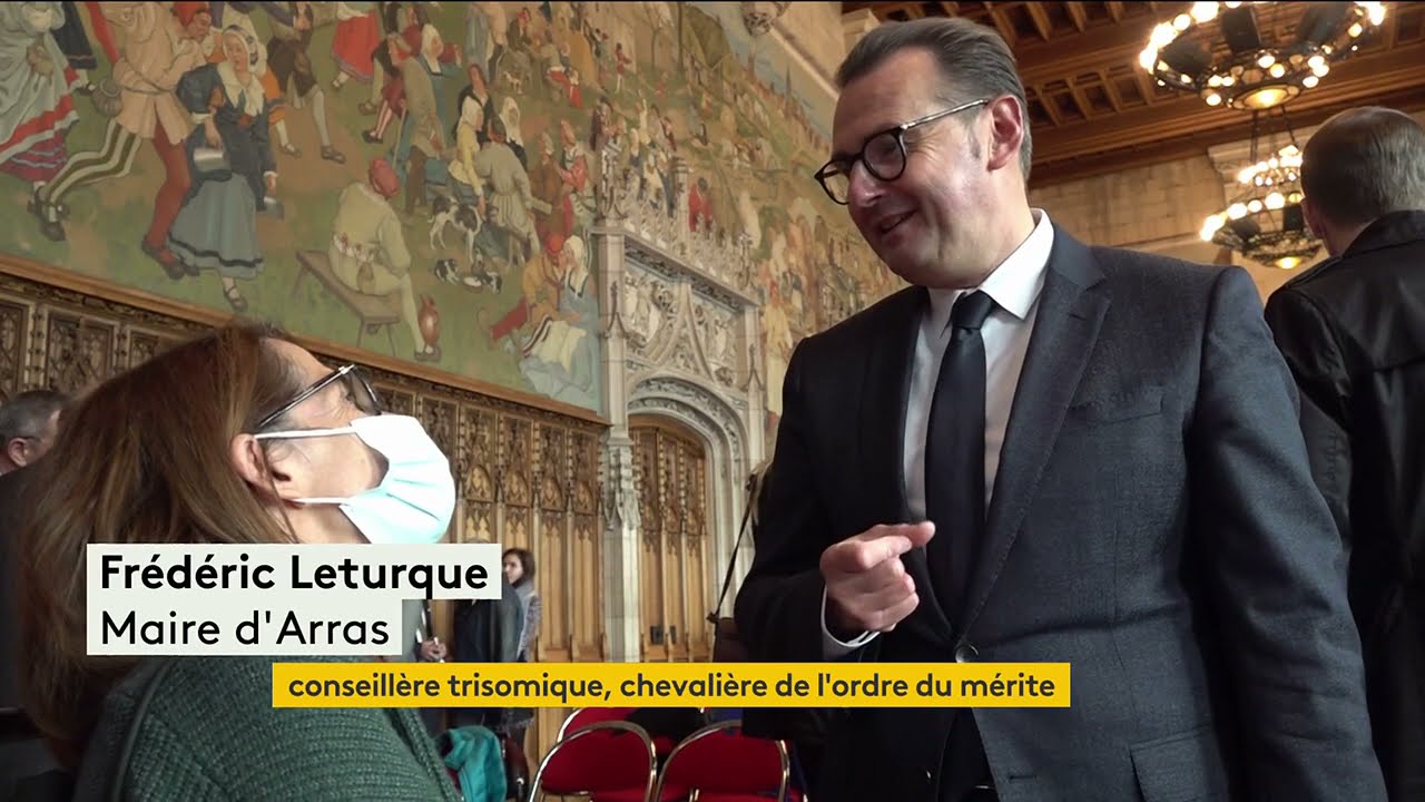 conseillère trisomique chevalière de l'ordre du mérite