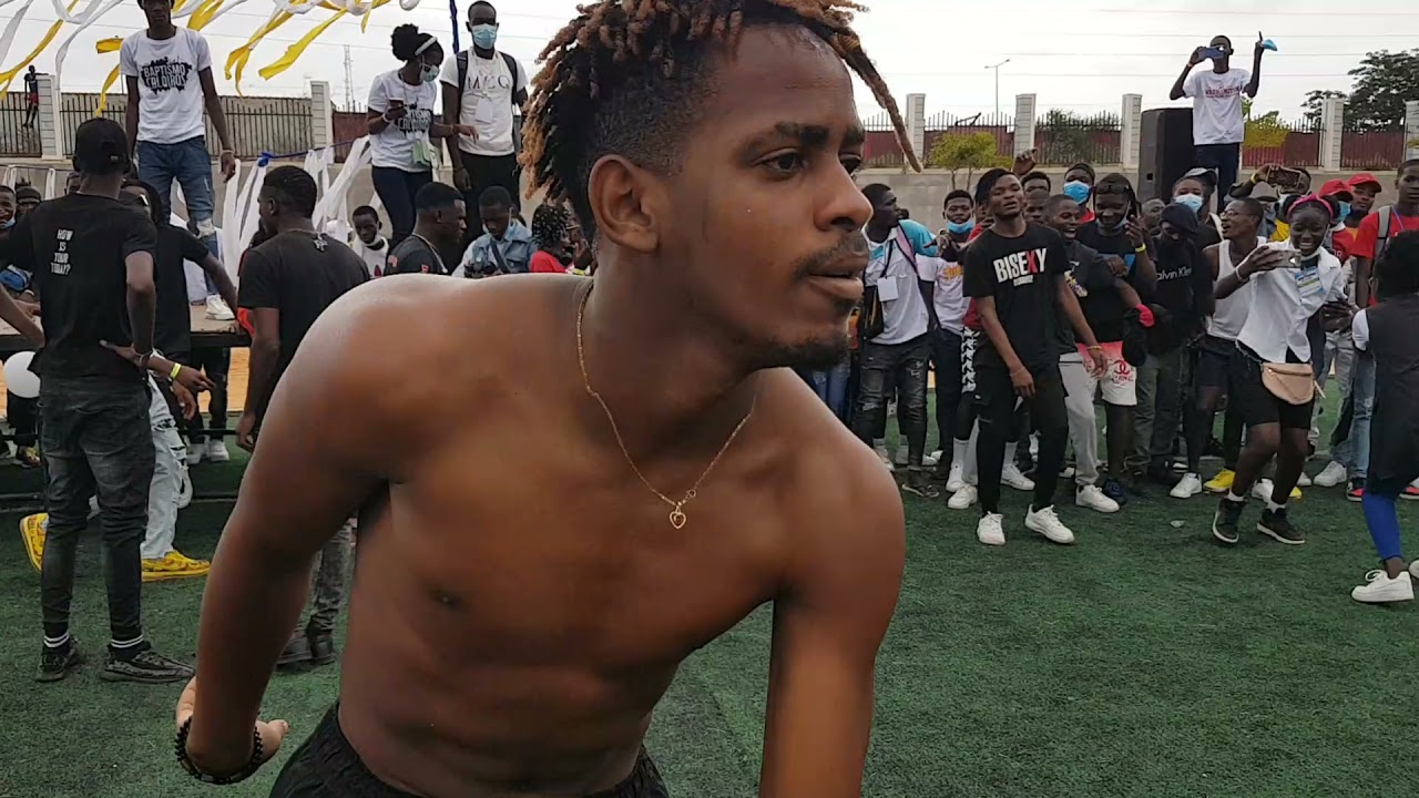 Os Reflexos grupo favorito de dança desejado  em plena atuação na escola Ipas zango 0