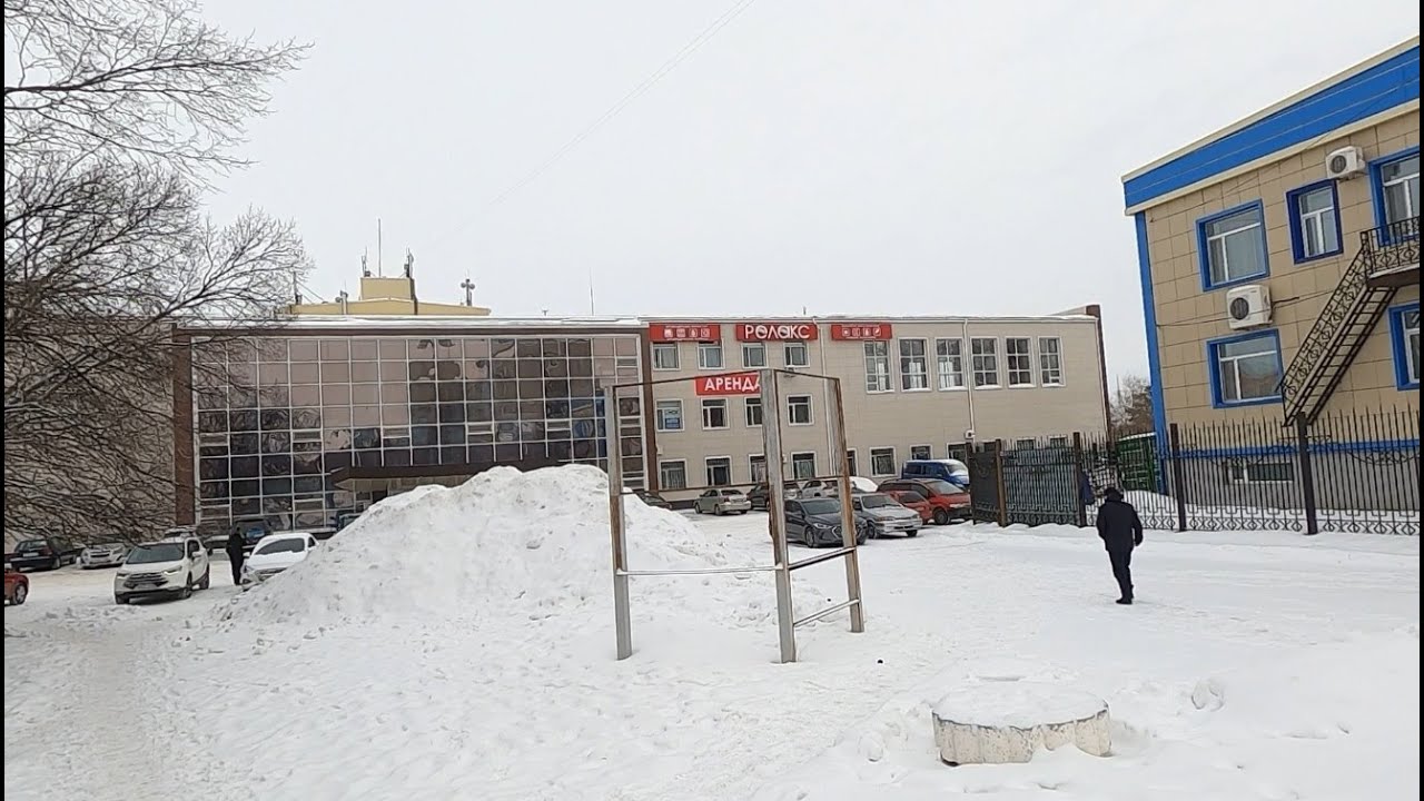 Костанай, На автобусе №19 от медколледжа до Площади Целинников Посетили Дворец профсоюзов.