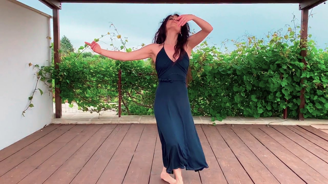 Gianfranco Narracci - Tarantesys; - ( Feat. : Νίκη Ξυλούρη & Mauro Di Domenico ) - Official Video.