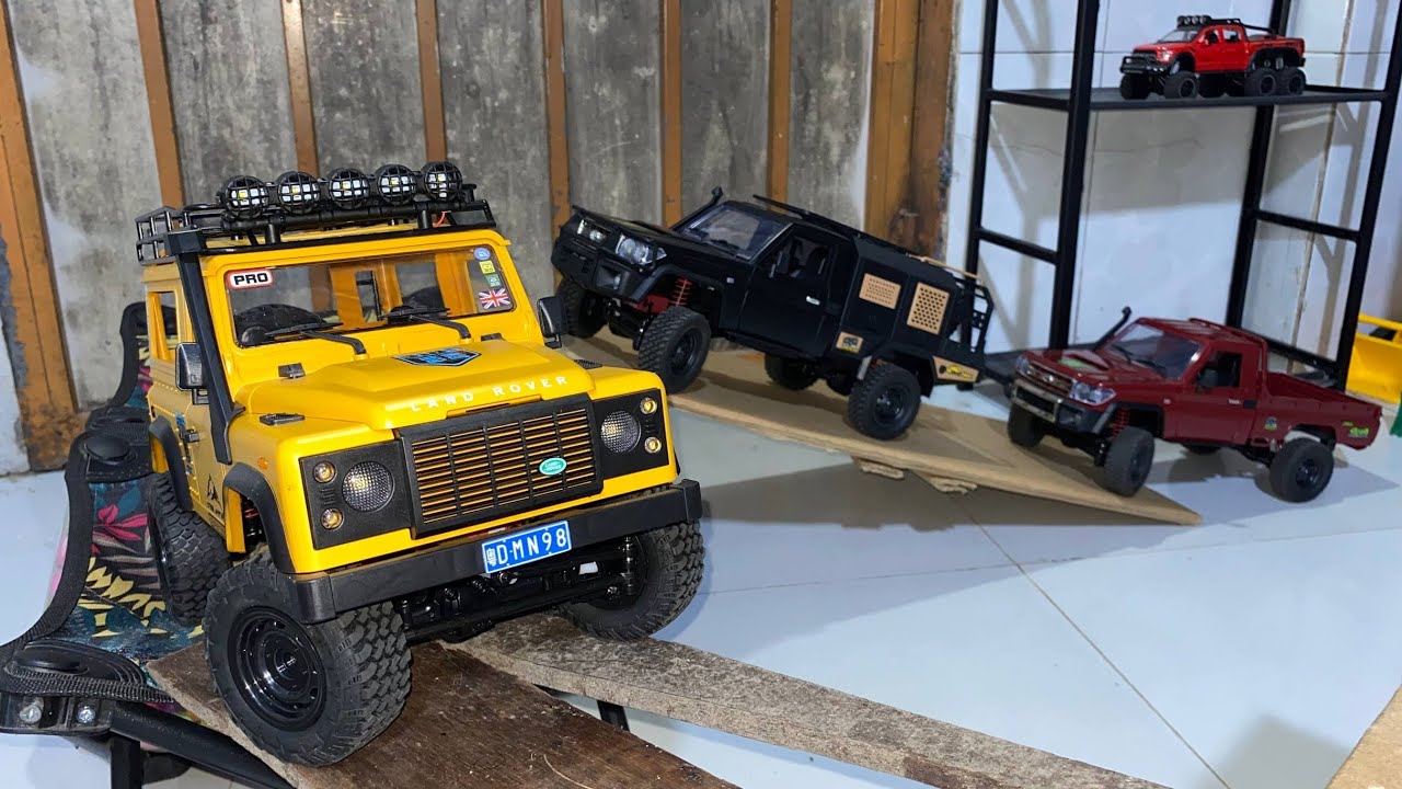 RC Land Rover Defender MN98 Off-Road Trail Test with Toyota MN82s, MN82 || Realistic Scale Crawling