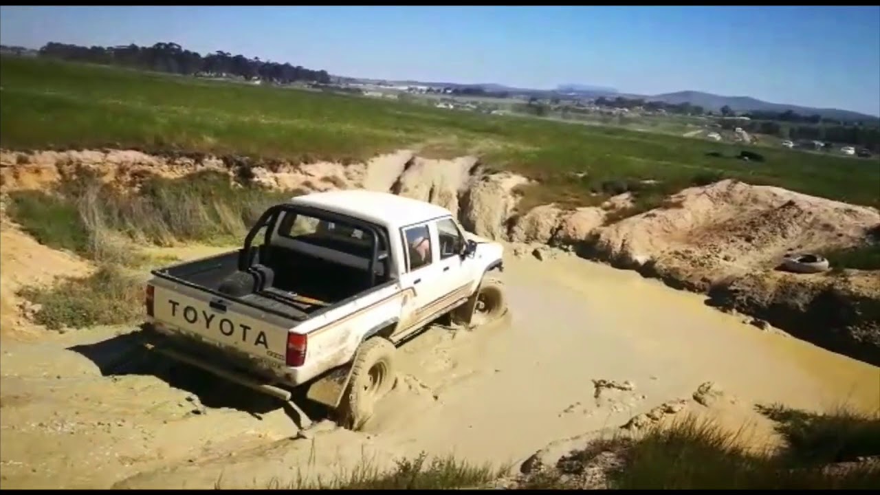 Dirt and dust 4x4