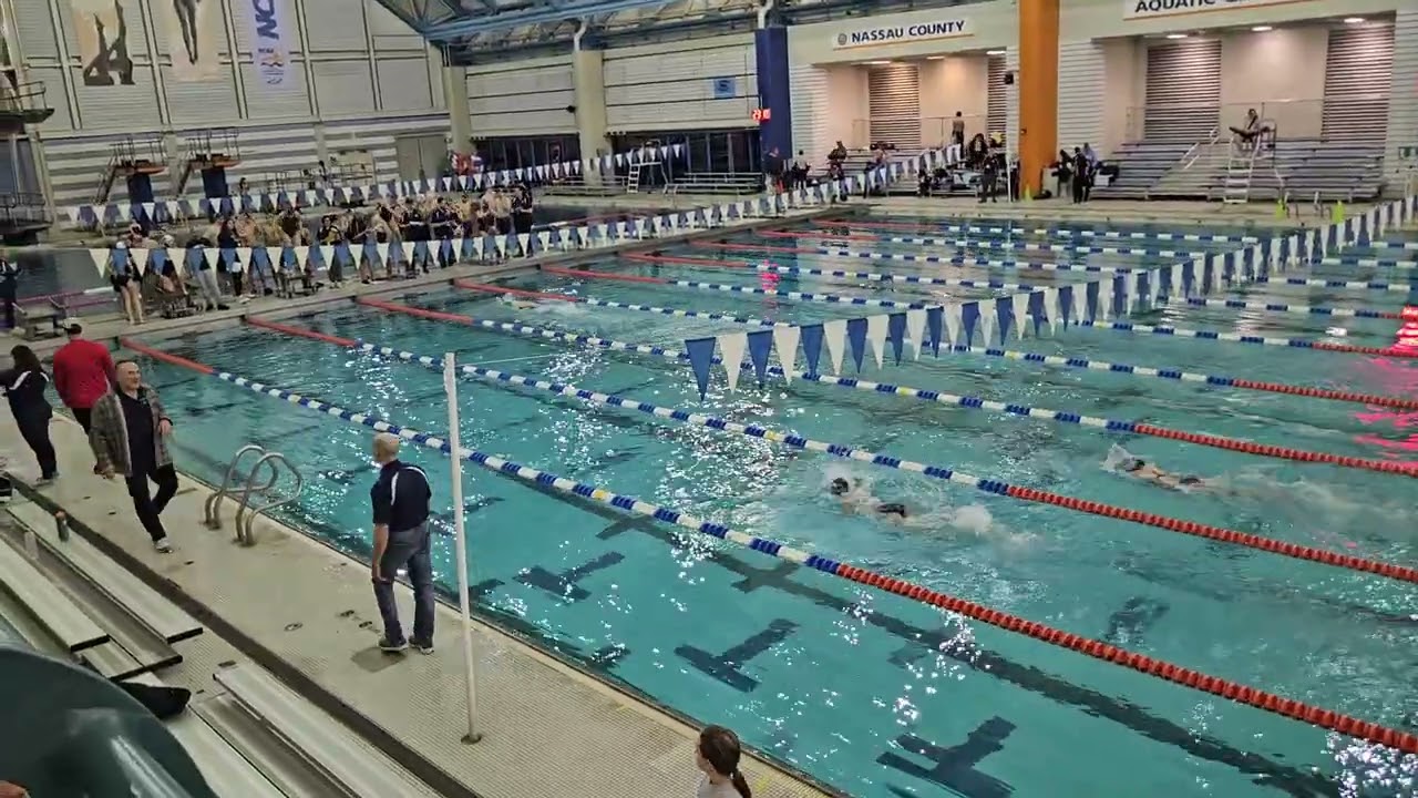 1/24/25 MR vs St Dominic Girls 200 Freestyle Relay - lane 2. Siena is the starter.