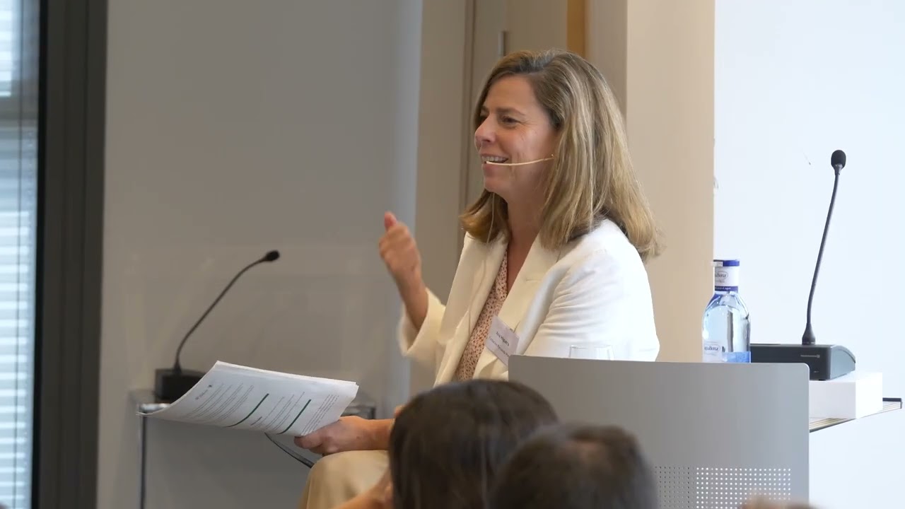 Diálogo - ¿Es la edad un factor que genera vulnerabilidad? VII Jornada Pro Bono en España