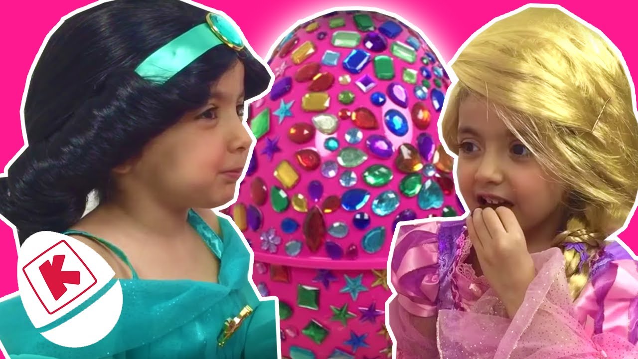 Rapunzel & Jasmine GIANT Jewel Surprise Egg - Princesses In Real Life | WildBrain Kiddyzuzaa