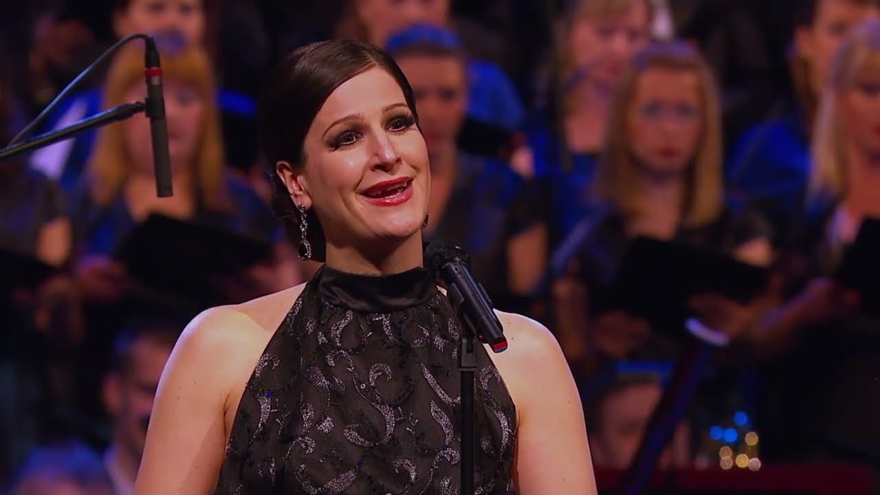 TAMO DALEKO - Marie-Anne Manca Izmajlova, Russian State Symphony Cinema Orchestra, Choir Lola