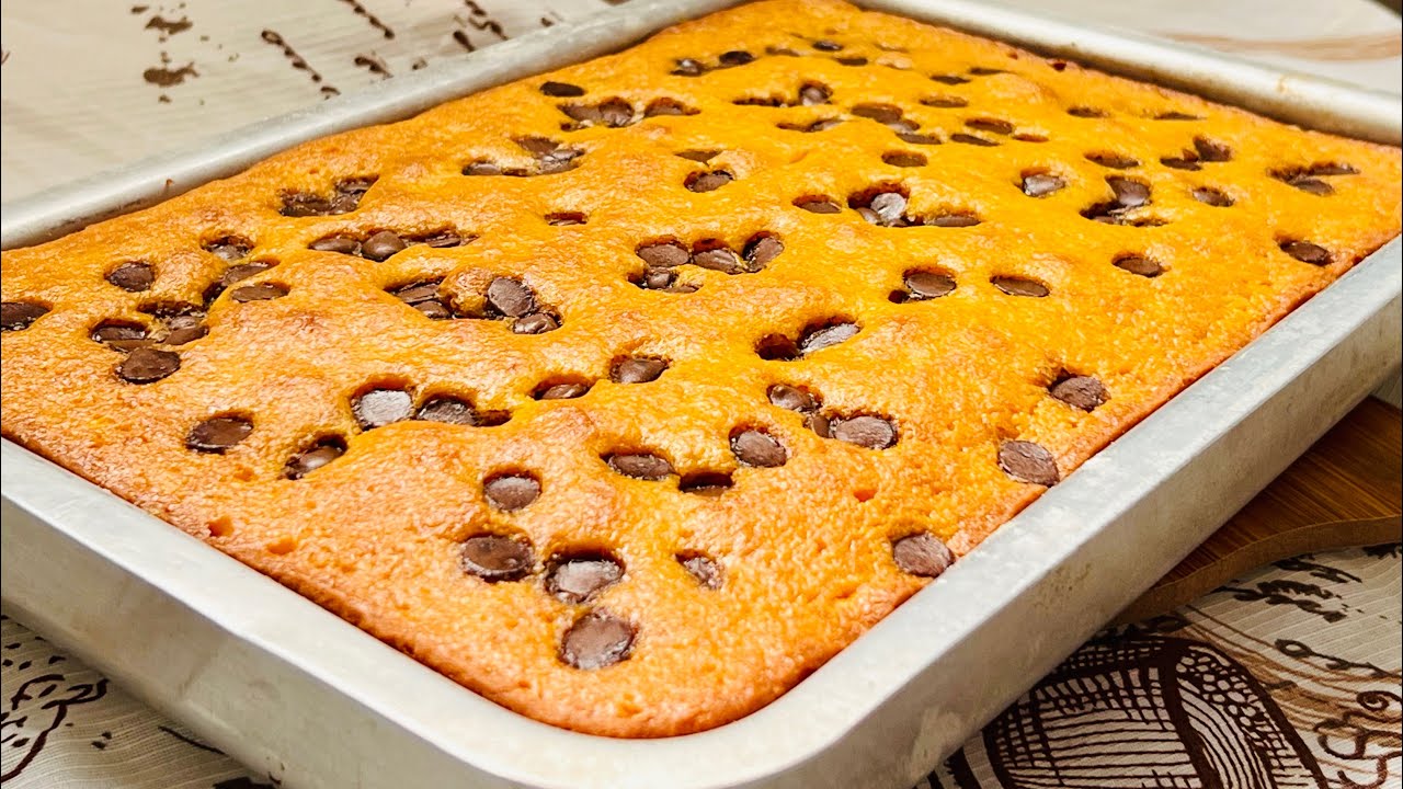 MEU BOLO DE CENOURA FAVORITO! O MAIS FÁCIL, RÁPIDO E FOFINHO! DESMANCHA NA BOCA