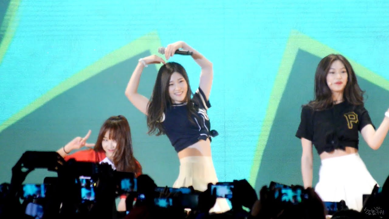 160429 롯데월드 청춘페스티벌 아이오아이(I.O.I) - 얌얌(Yum-Yum) (정채연) 직캠 by 수원촌놈