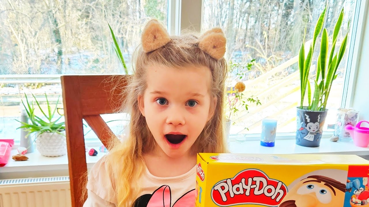 Play-Doh Стоматолог | Лилли лечит зубы 🦷