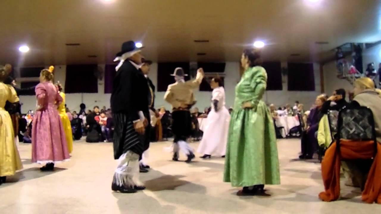 Baile Media Caña