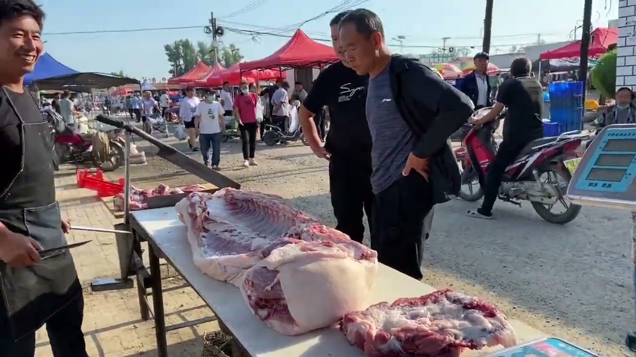 两广这肥中瘦在猪肉市场上就是王者啊😀五花带排骨根本停不下来👍🏻 