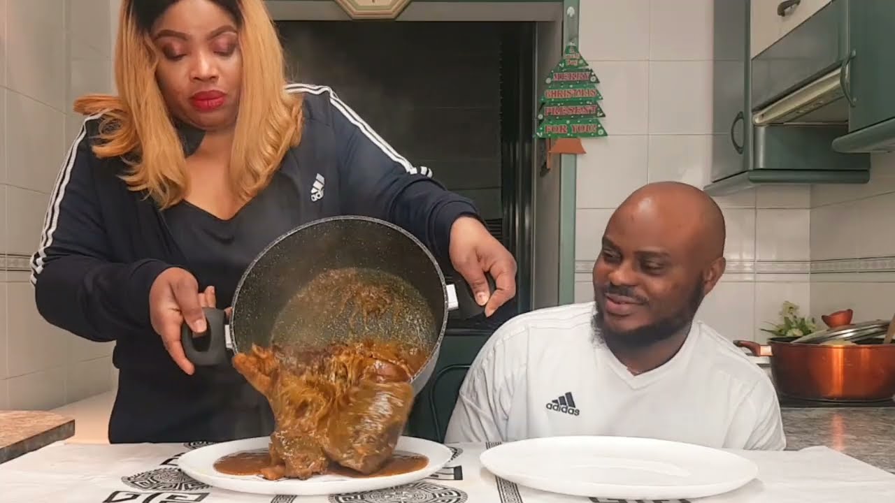 уморительно | Мне это уже надоело | Вкусный суп Огбоно и фуфу | Мукбанг африканской еды