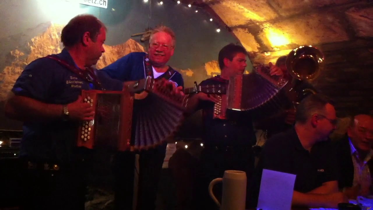 Schwyzerörgeli-Trio Tüechtiwil