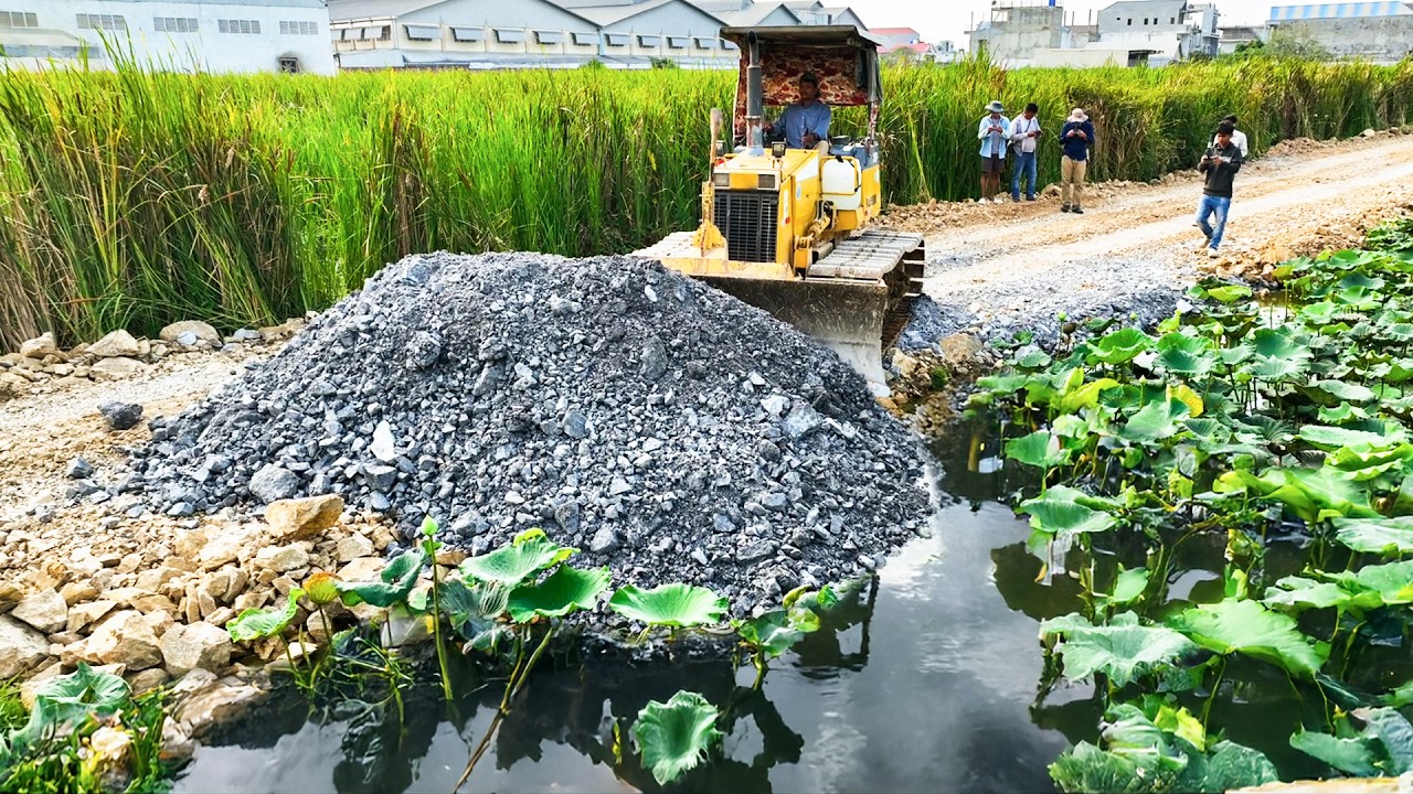 Nice! Started New Corner Landfill By Skill Dozer Pushing Stone Into Flooded Area With 5ton Trucks